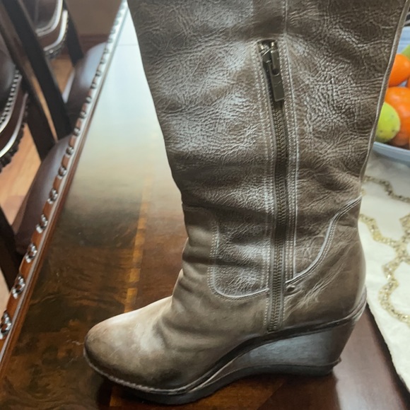 FRYE Knees Boots - Picture 6 of 6